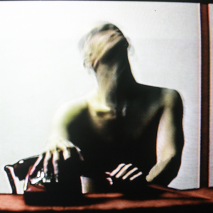 旧本a片温泉下的母子
